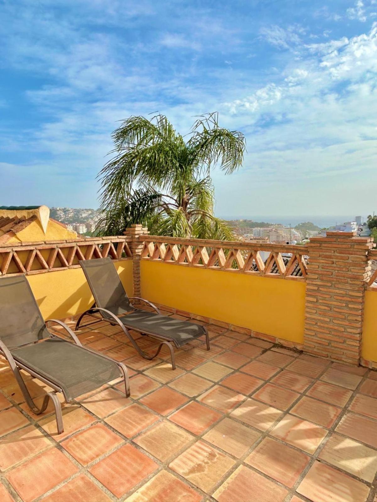 Chalet Con Piscinas Y Vistas De Ensueno Almunecar Exterior photo